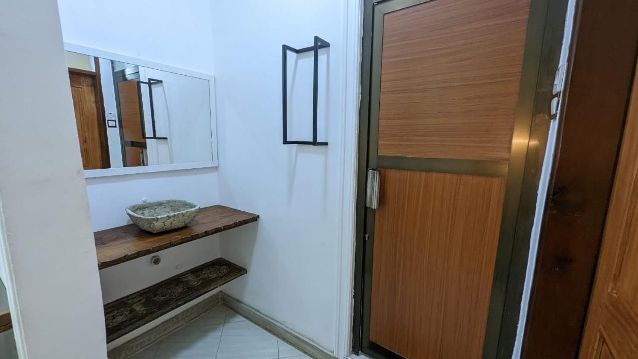 Babajay Family Home 다르에스살람 외부 사진